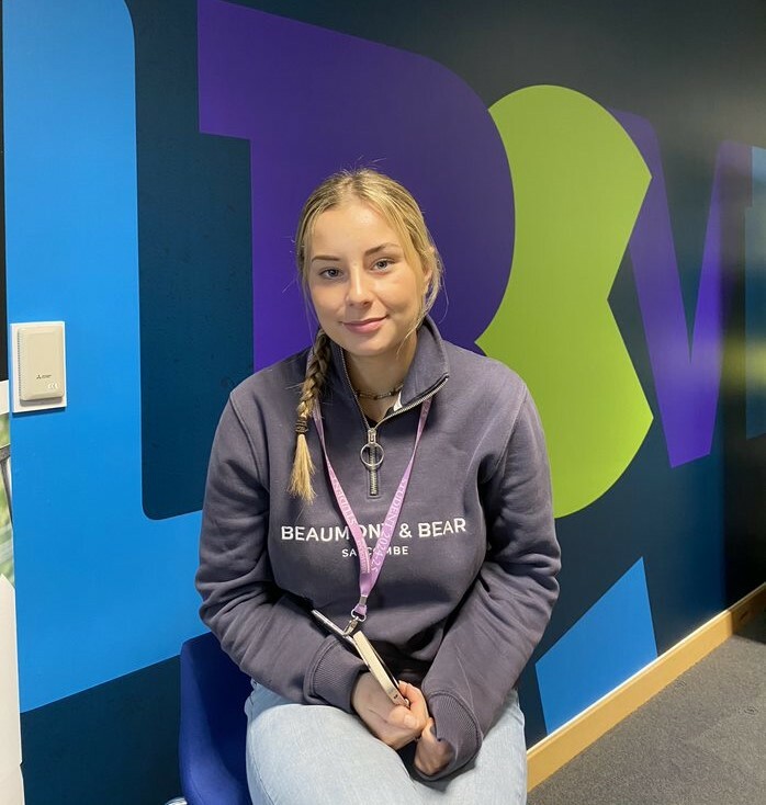 Mia Stubbs - profile - student case study