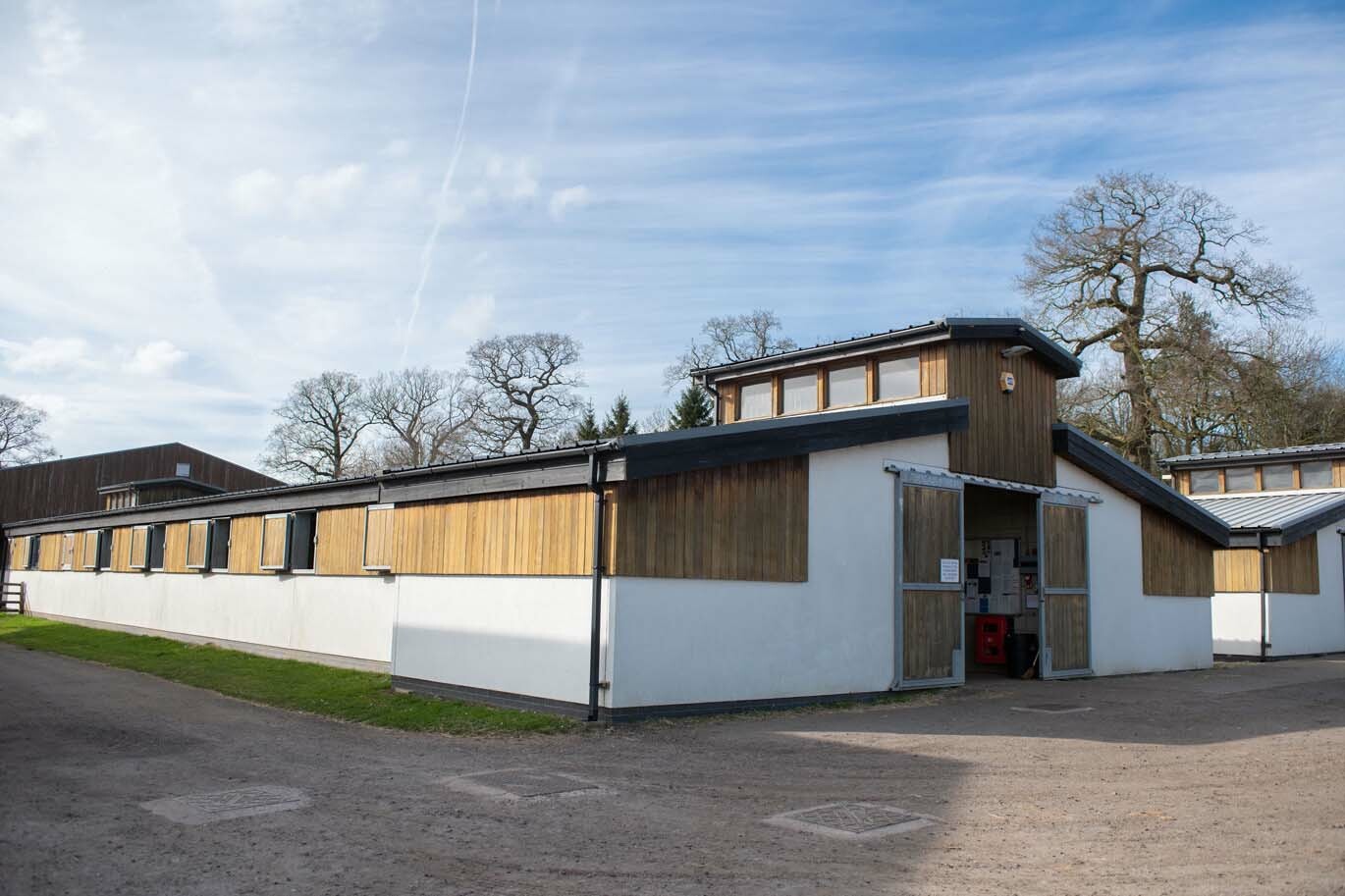 American style barn horse stabling at Riseholme Equine Centre